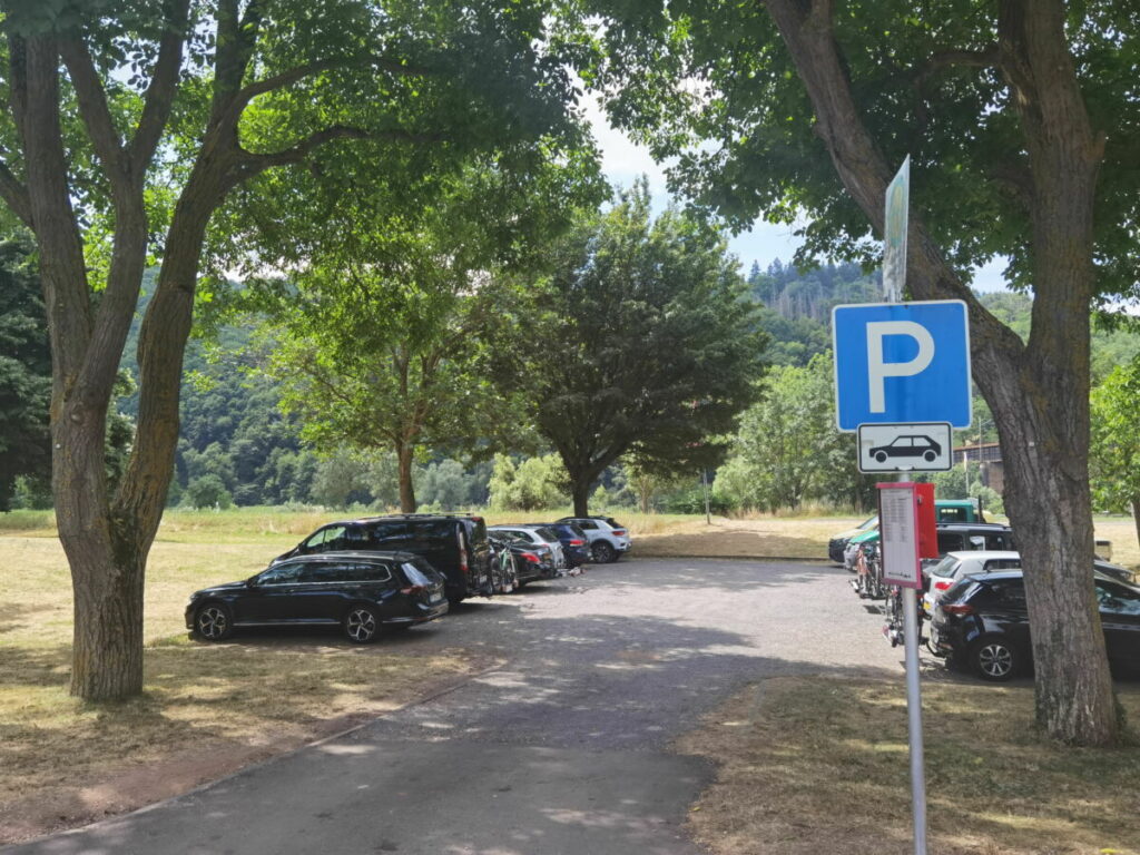 Calmont Klettersteig Parkplatz - hier kannst du gut in Edinger-Eller parken