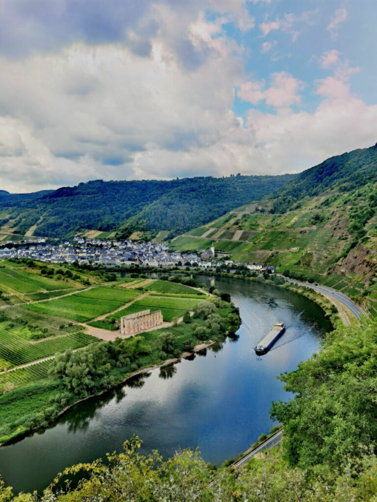 Blick auf die Ruine des Kloster Stuben