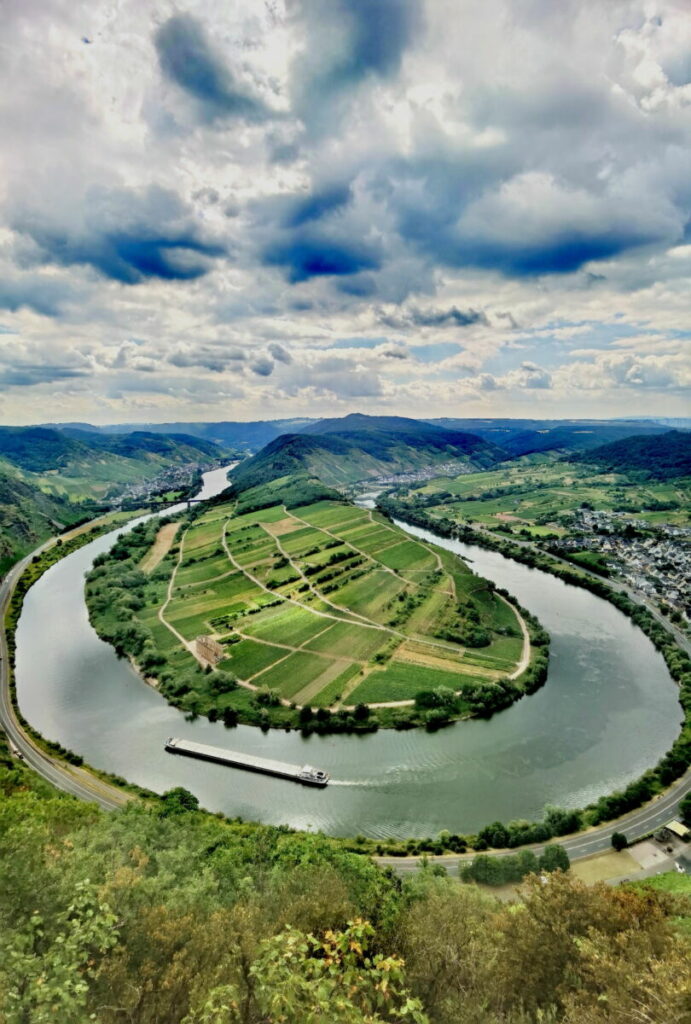 Bester Blick auf die Moselschleife Bremm