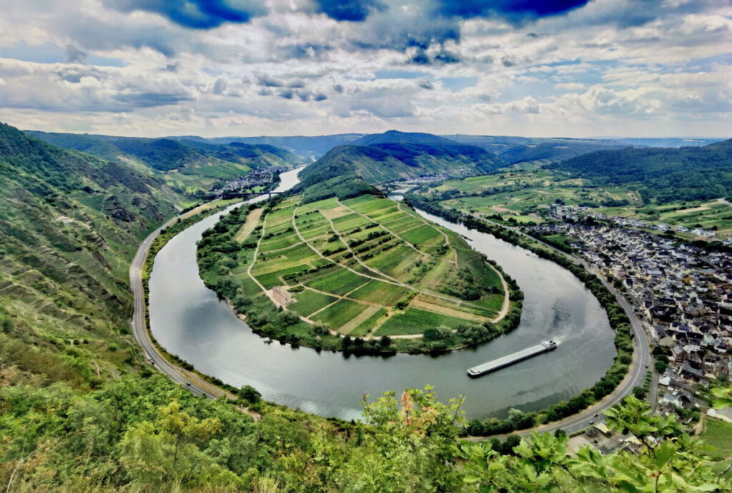 Der berühmte Ausblick vom Calmont Gipfel auf die Moselschleife